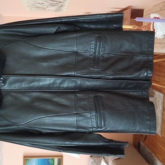 Valerie Stevens New Zealand Lambskin Leather Belted Longer Jacket (S or M) - Picture 14 of 15